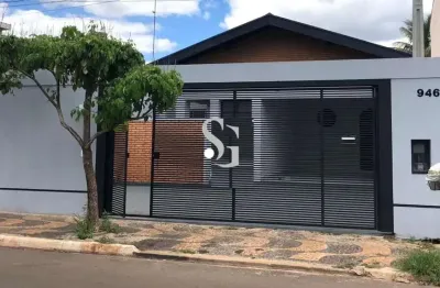 Casa com 3 quartos à venda na Rua Alzira Silveira Pinheiro, Vila Pinheiro, Pirassununga
