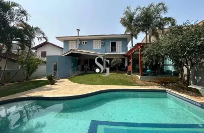 Imponente casa em condomínio de alto padrão em valinhos-sp