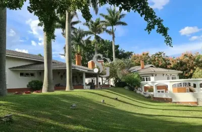 Imponente mansão de 5 quartos e 3 suítes em condomínio exclusivo de valinhos-sp