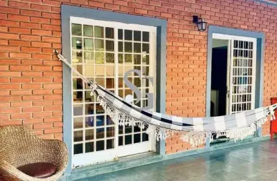 Linda casa  com piscina e edicula jd das oliveiras!!