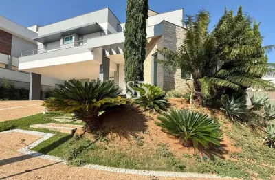 Magnífico sobrado à venda no swiss park: 4 quartos, 4 suítes, 3 salas, 6 banheiros, 6 vagas e 485m² de luxo e conforto!