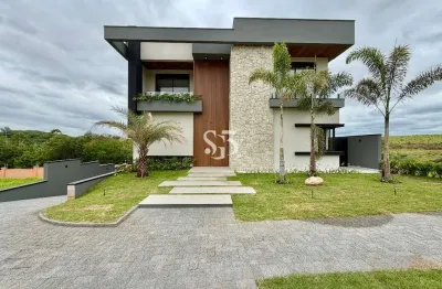 Residência de alto padrão com elevador, piscina aquecida, acabamentos de luxo e infraestrutura completa!