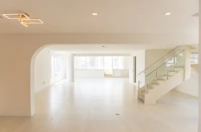 Vendo cobertura dúplex – 5 suítes + piscina privativa – umarizal (praça brasil)