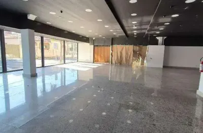 Oportunidade no shopping 13 de maio – salão comercial com 350m² disponível para locação!