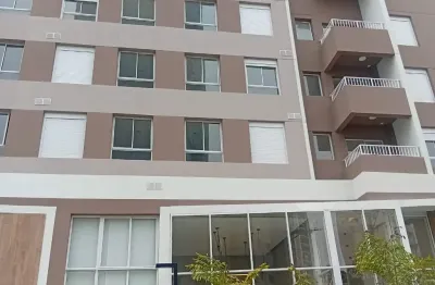 Apartamento pronto para morar , com dois quartos, uma suíte e varanda.