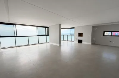 R$ 1.700.000,00 abaixo do valor de mercado 4 suites em frente ao russi russi vista definitiva para o mar