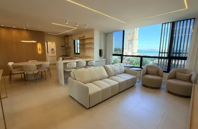 Quadra mar finamente Mobiliado e Decoracao vista para futura Maior marina em 60x