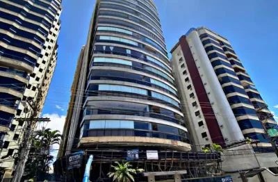 Frente para o mar – praia de itapuã | vila velha-es prédio frente mar e unidade lateral sol da manhã com vista.