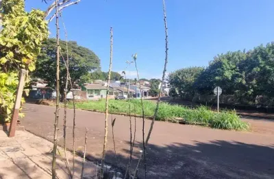 Terreno à venda na Rua Pioneiro Antonio Allai, 18, Parque Residencial Patrícia, Maringá
