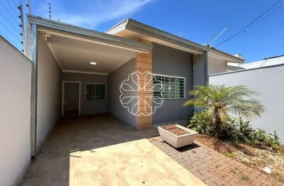 Casa com 2 quartos à venda na rua pioneiro francisco alcalde, 914, jardim higienópolis, maringá por r$ 599.000