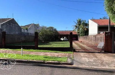 Casa com 2 quartos à venda na Rua Pioneiro Benjamin Fernandes Dias, 572, Jardim Iguaçu, Maringá por R$ 800.000
