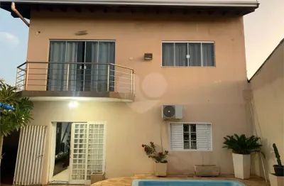 Sobrado à venda com 2 quartos no centro, três lagoas - ms