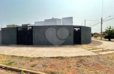 Casa à venda com 2 quartos em nova três lagoas, três lagoas - ms