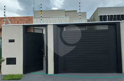 Casa à venda com 2 quartos em nova três lagoas, três lagoas - ms