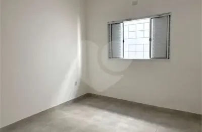 Casa à venda com 2 quartos em jardim bela vista, três lagoas - ms