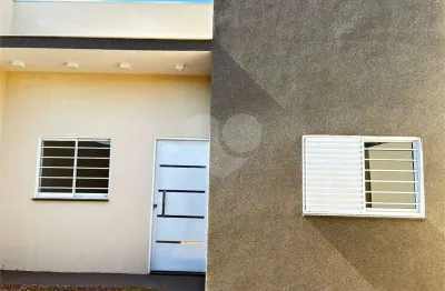 Casa com 2 quartos à venda no Ipê, Três Lagoas 