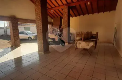 Casa à venda com 4 quartos em jardim alvorada, três lagoas - ms
