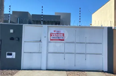 Casa à venda com 3 quartos em ipê, três lagoas - ms