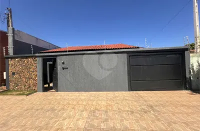 Casa à venda com 3 quartos no centro, três lagoas - ms
