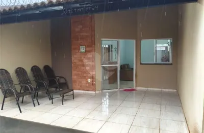 Casa à venda com 2 quartos em jardim alvorada, três lagoas - ms