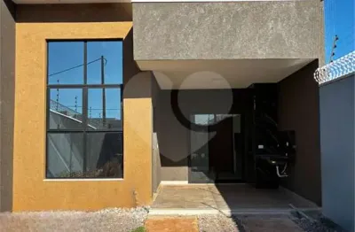 Casa à venda com 3 quartos em jardim bela vista, três lagoas - ms
