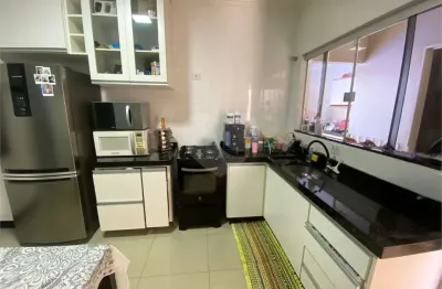 Casa com 3 quartos à venda no Ipê, Três Lagoas 