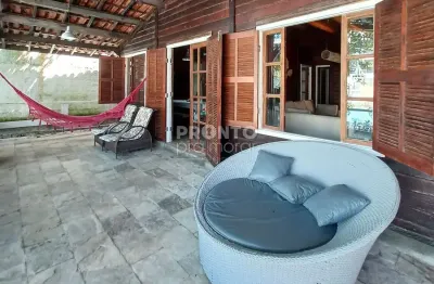 Casa em serrambi com piscina privativa, 3 quartos, terreno próprio e 6 vagas de garagem – conforto e espaço a poucos minutos do mar!