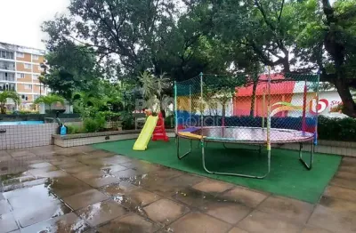 Excelente apartamento duplex localizado no espinheiro com 341m² e três vagas de garagem.