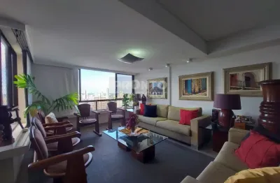 Excelente cobertura localizada no espinheiro, com 318,97m2 piscina privativa.