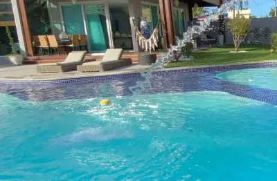 Belissima casa em porto de galinhas com 10 suítes e 700 metros.
