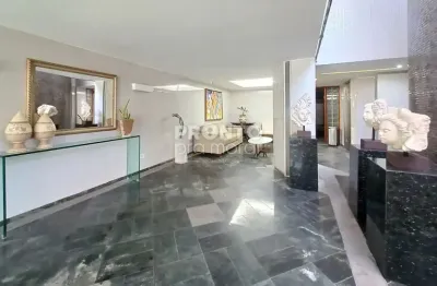 Apartamento de 173,00m² de área privativa com excelente localização na beira mar de piedade.