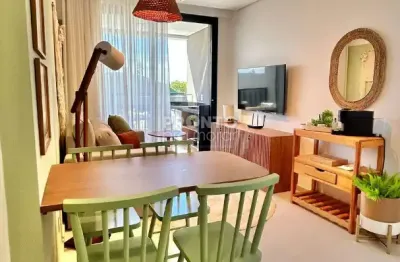 Excelente apartamento mobiliado localizado em muro alto com 36,72m² de área útil.