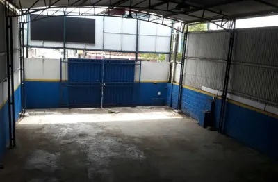 Galpão para locação no sol y mar em macaé/rj, 180m2, escritório, copa e banheiros.