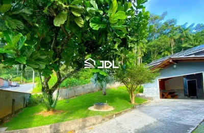 Oportunidade! de 785 mil por 680 mil! você ja imaginou morar em uma casa bem localizada e com o ar de área rural? bairro velha central, blumenau/sc;