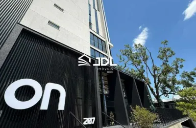 Loft recém-entregue, finamente mobiliado, com eletros e enxoval