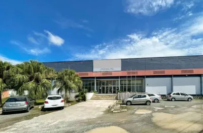 Galpão com amplo terreno em área comercial na itoupava norte!!