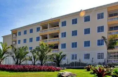 Apartamento com 3 quartos para alugar na Avenida Professor Pinto de Aguiar, 801, Pituaçu, Salvador