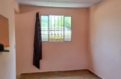Linda casa em tapiraí sp, 300 m², próx. asfalto e cidade, 3 quartos(forro), doc ok