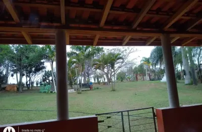 Lindo sítio em quadra, 18.000 m², 1,5 asfalto, 6 km castelo branco, 4 quartos, permuto chácara