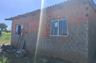 Linda chácara piedade, 2.000 m², fazendinha, 2 cômodos, 4 km cidade, pomar, doc. ok