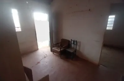 Casa pilar do sul, 200 m², região central, 3 cômodos, toda infraestrutura, escritura