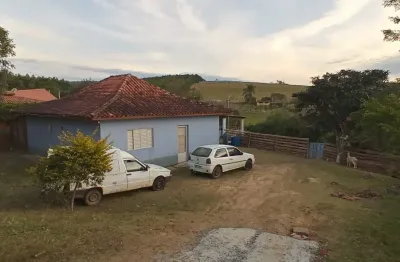 Linda chácara pilar do sul, 2.120 m², 1 km asfalto, 2 quartos, 2 lagos, sabesp, permuto.