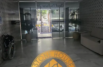 Apartamento  1quarto, sala, cozinha e quarto de serviço com banheiro e 1vaga