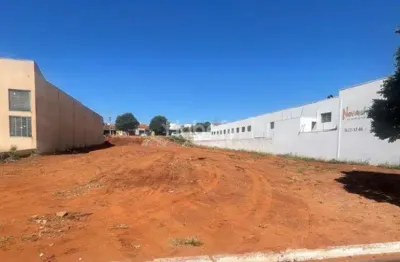 Oportunidade única:  grande terreno comercial bem de frente com a rodovia pr 489