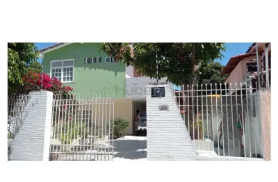 Casa com 4 quartos à venda no Lagoa Nova, Natal 