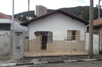 Venda - casa 2 dormitórios + 1 - próximo a upa - poços de caldas/mg
