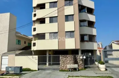 More bem: apartamento espaçoso em bairro valorizado!