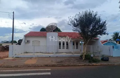 Residência com amplo terreno e cozinha mobiliada – são jorge do patrocínio/pr