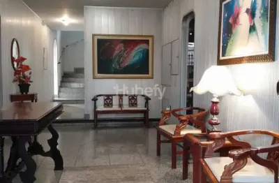 Investimento premium ou retrofit dos sonhos: 120m² com vista permanente para o parque.