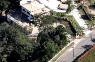 'oportunidade única: terreno com 8.206 m² em localização privilegiada'